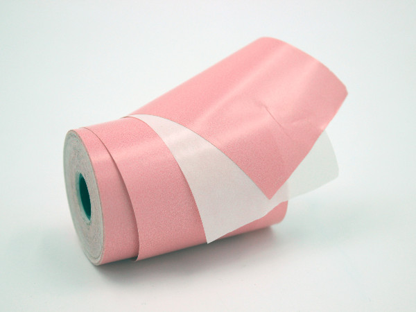 不干胶标签粘在纸箱上用水胶还是热熔胶好？